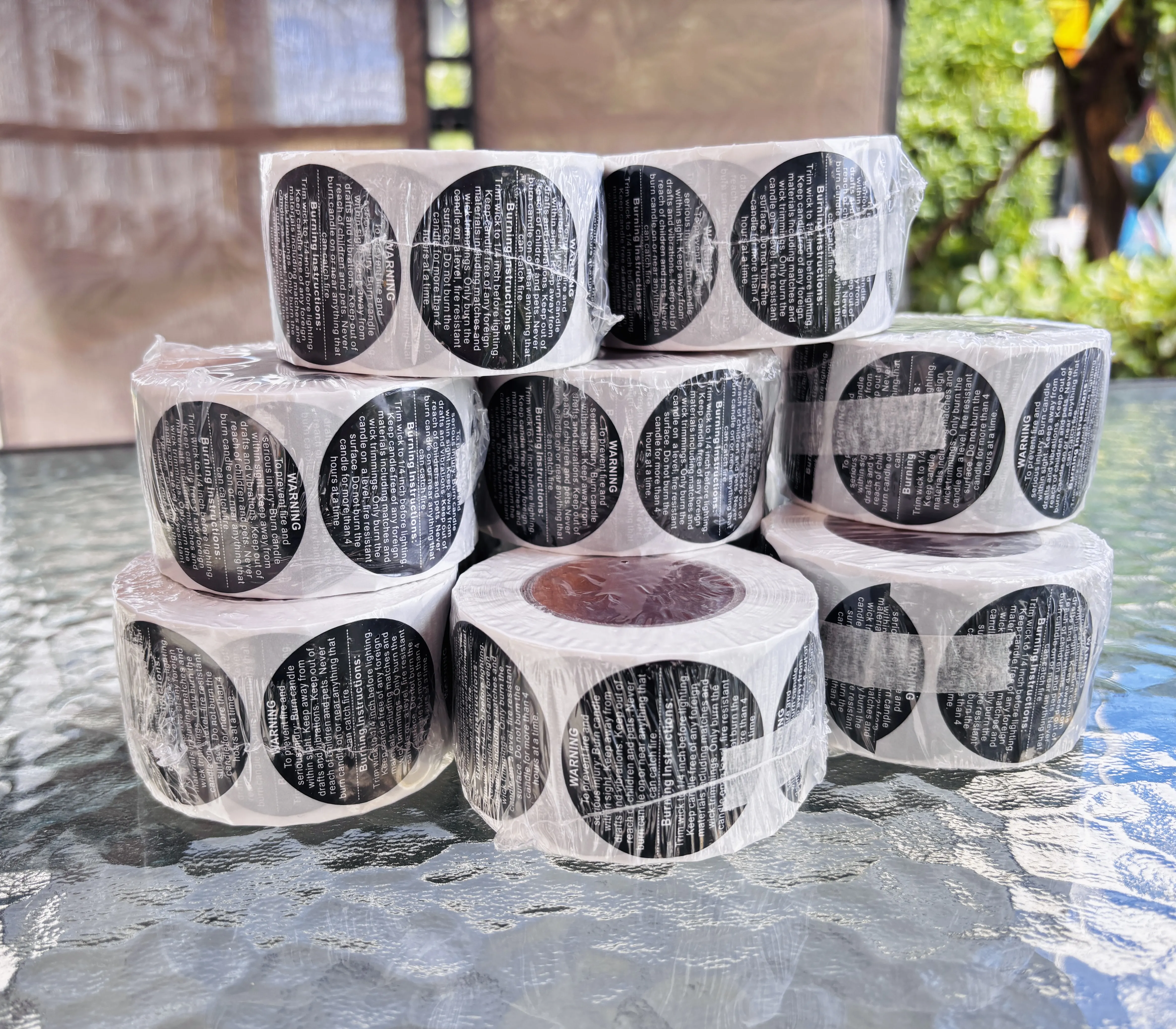 Jojo Pack သည်ရနံ့ရှိသောဖယောင်းတိုင်များအသုံးပြုရန်စိတ်ကြိုက်သတိပေးတံဆိပ်များကိုအောင်မြင်စွာပေးပို့နိုင်ပြီးဖောက်သည်များထံမှကာကွယ်ရေးလိုင်းကိုအားကောင်းစေသည်။