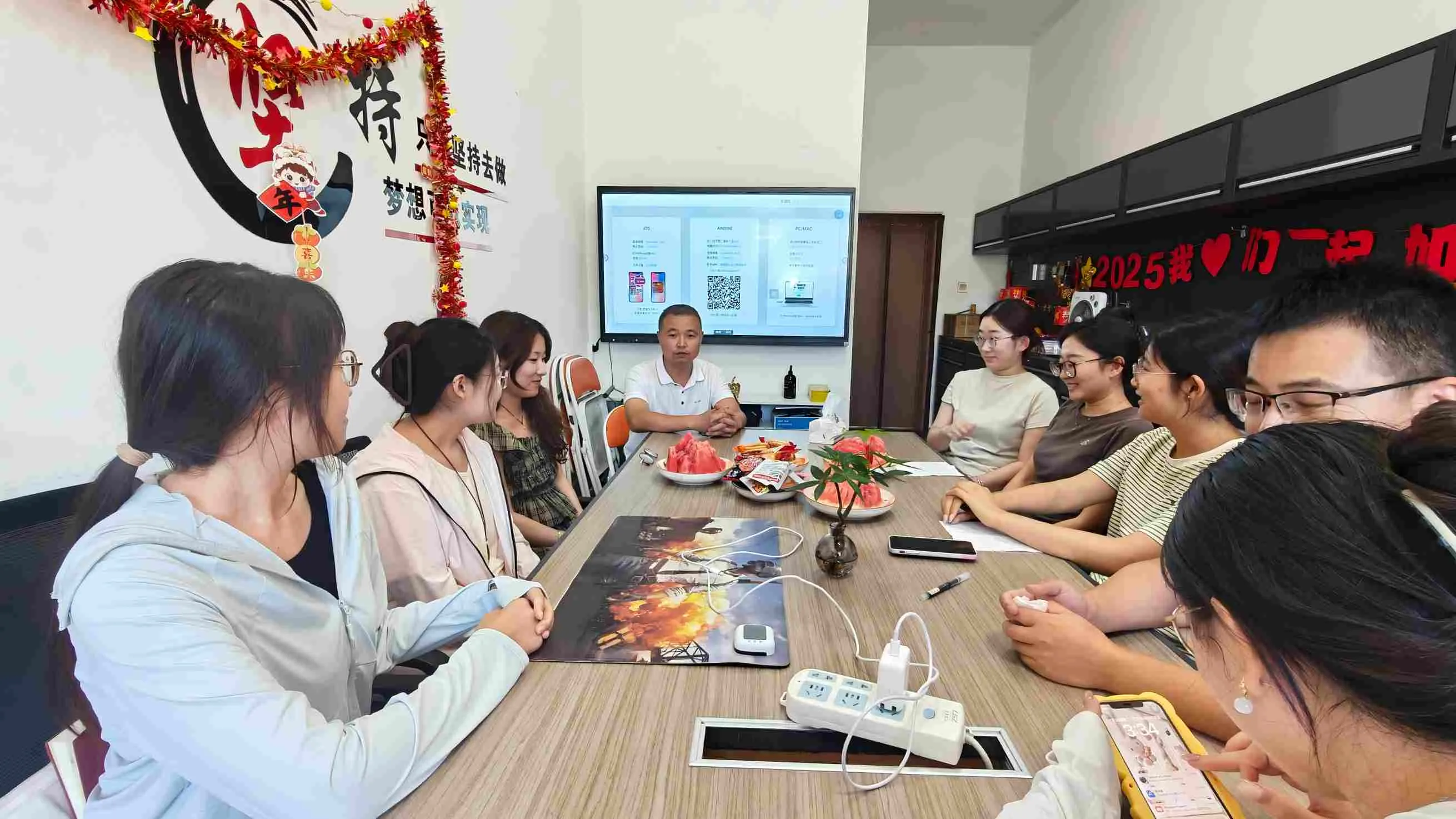 0 န်ထမ်းအသစ်များအတွက် Jojo Pack သည် 0 န်ထမ်းအသစ်များအတွက်ကြိုဆိုသည့်လက်ဖက်ရည်ပါတီပွဲကျင်းပခဲ့သည်။