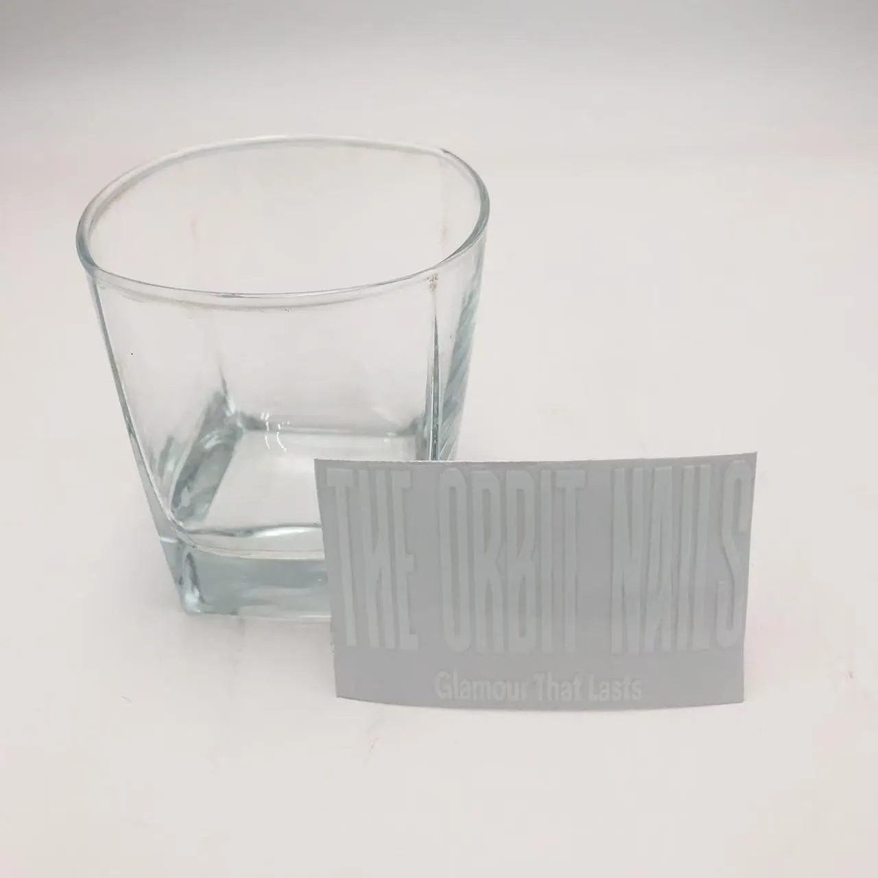 Vinyl လွှဲပြောင်းစတစ်ကာများ